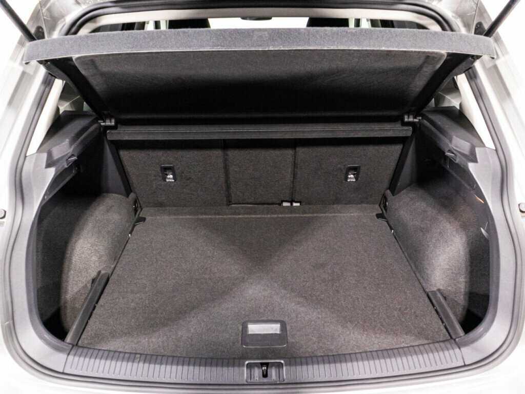 Купить Volkswagen Tiguan с пробегом. Фото: #13