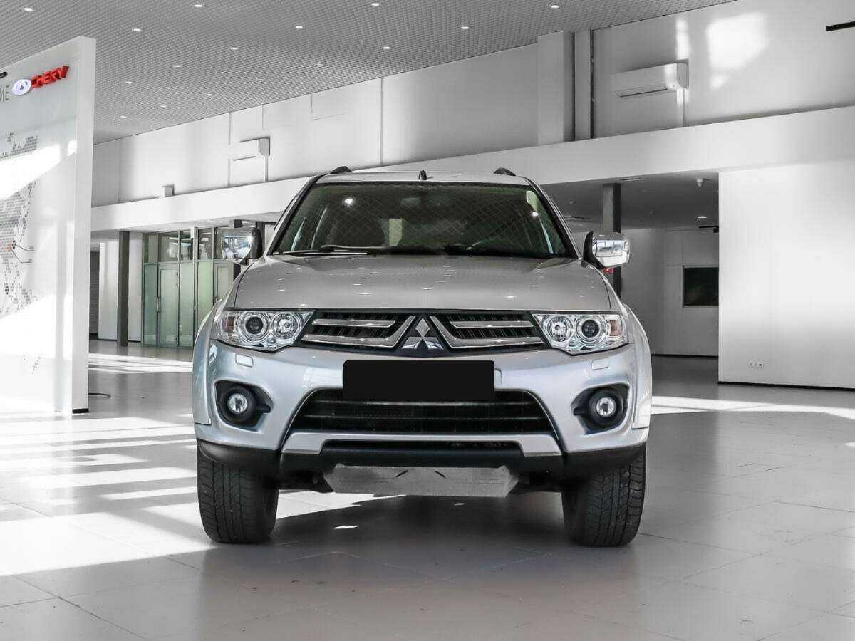 Купить Mitsubishi Pajero Sport с пробегом. Фото: #0