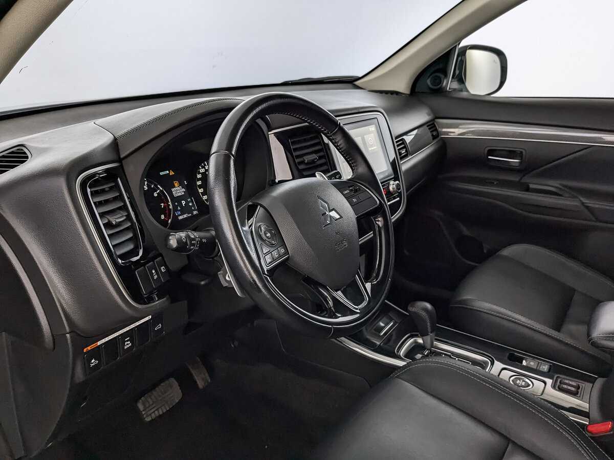 Купить Mitsubishi Outlander с пробегом. Фото: #12
