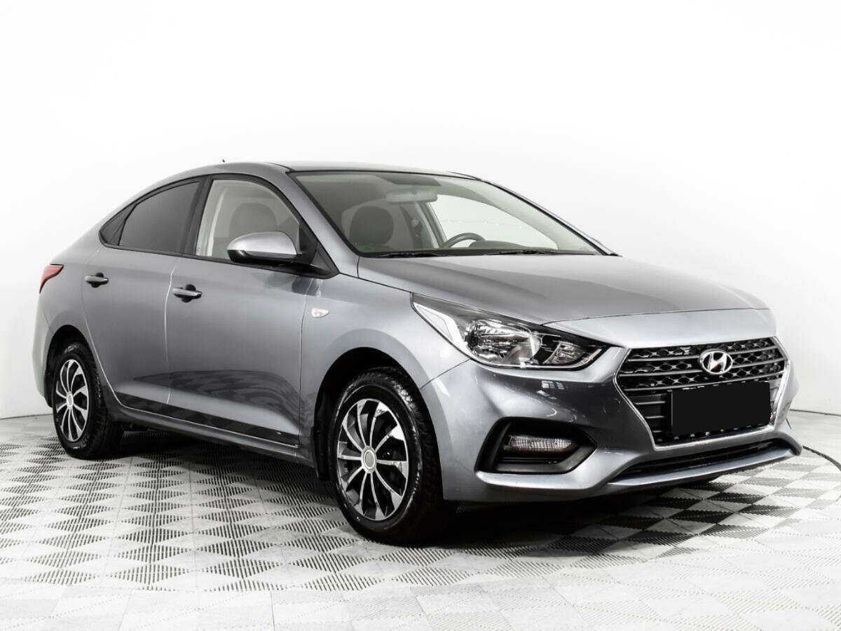 Купить Hyundai Solaris с пробегом. Фото: #2