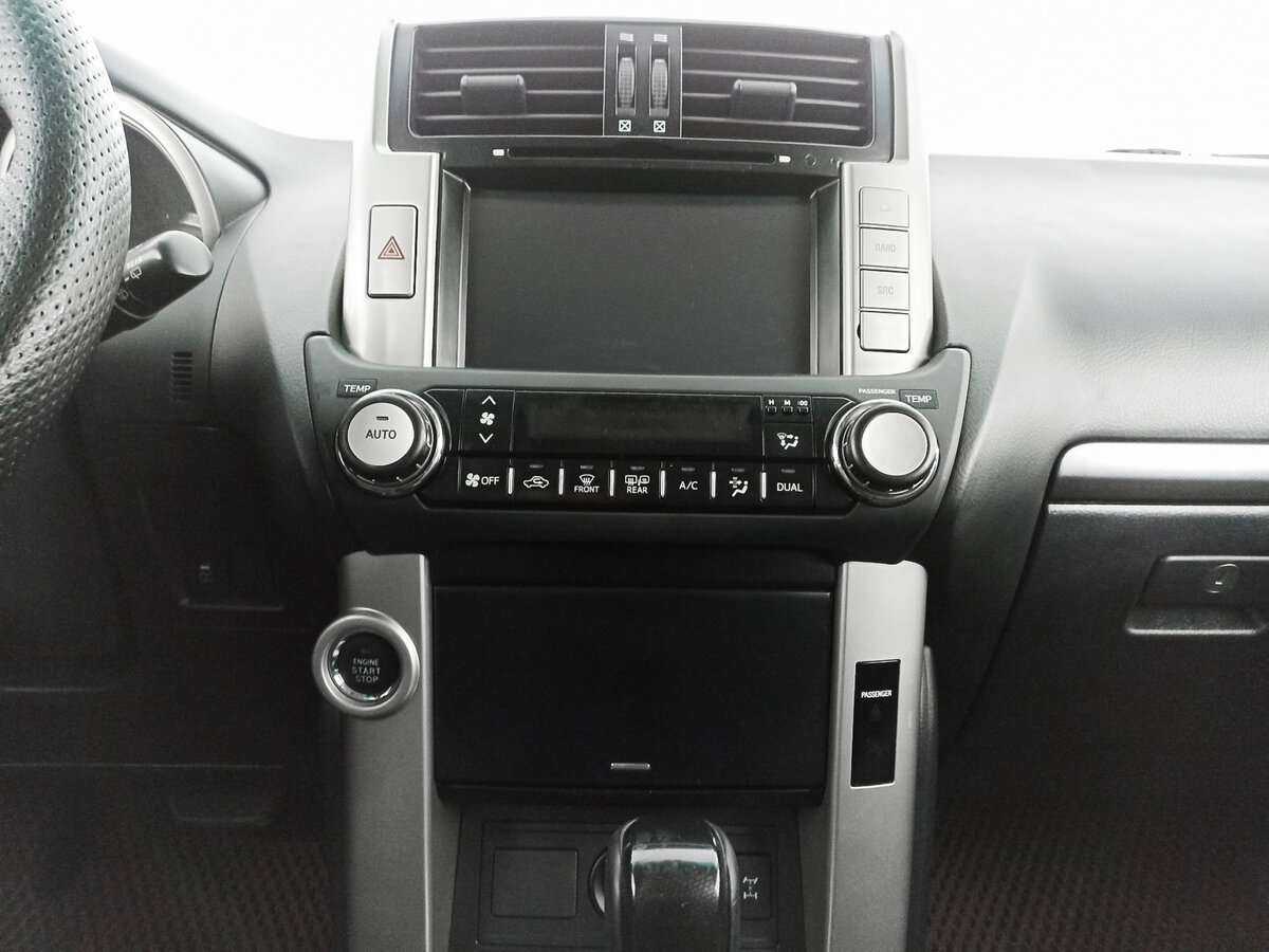 Купить Toyota Land Cruiser Prado с пробегом. Фото: #10