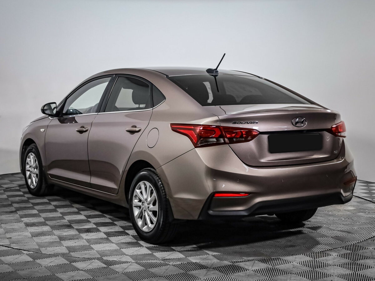 Купить Hyundai Solaris с пробегом. Фото: #5