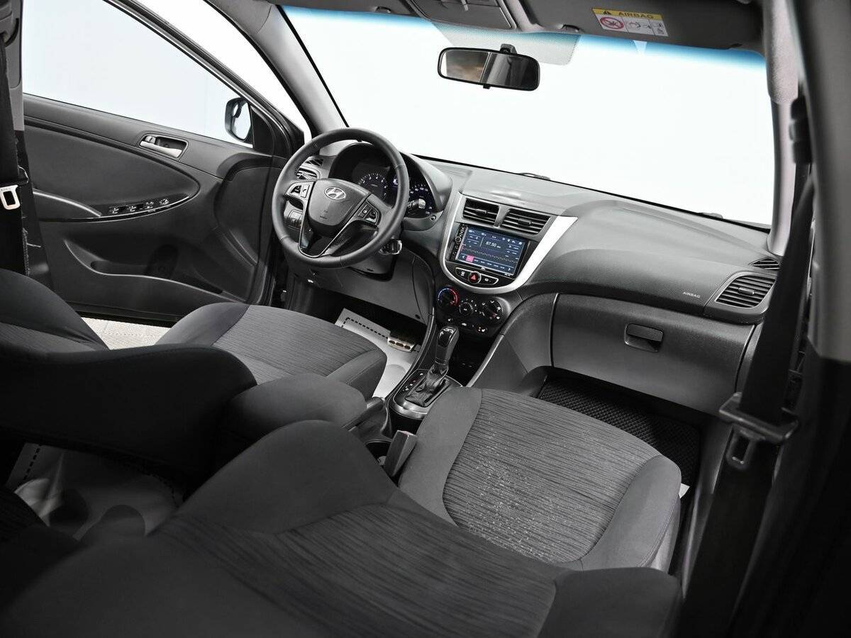 Купить Hyundai Solaris с пробегом. Фото: #13