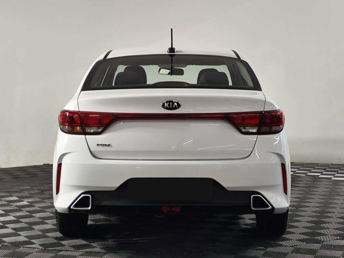 Купить Kia Rio с пробегом. Фото: #3