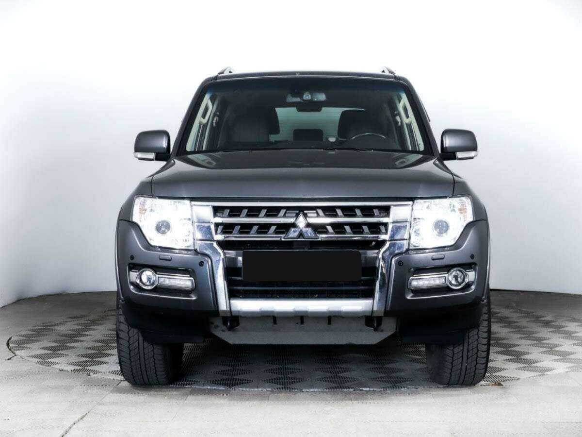 Купить Mitsubishi Pajero с пробегом. Фото: #1