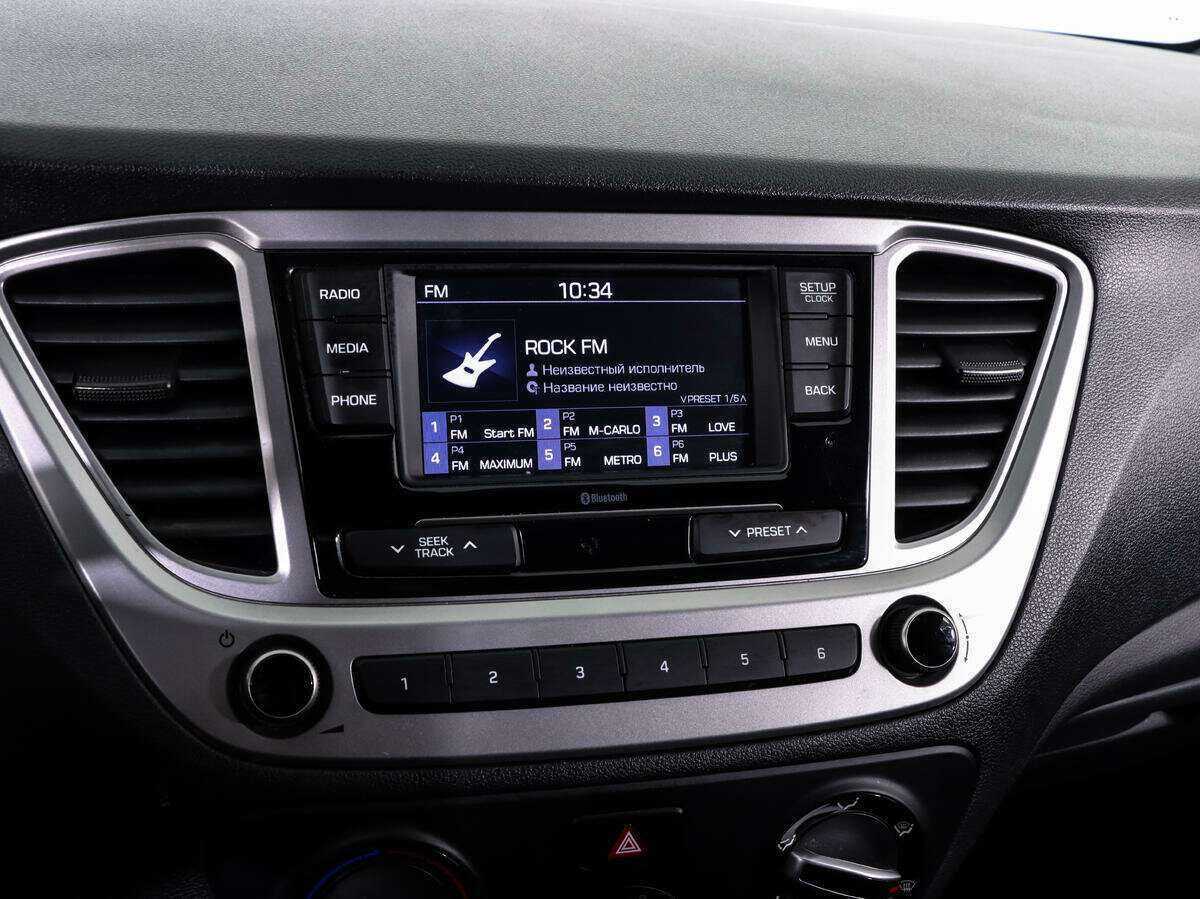 Купить Hyundai Solaris с пробегом. Фото: #11