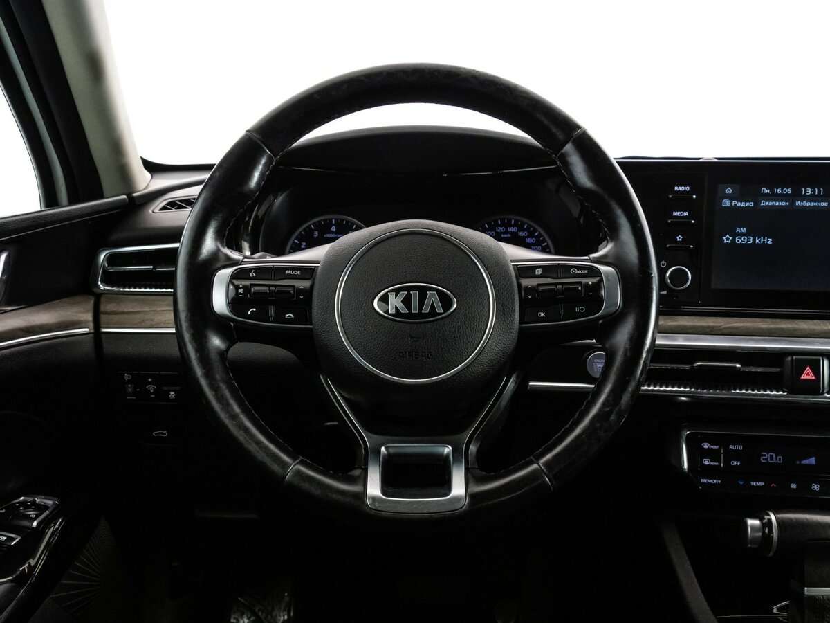 Купить Kia K5 с пробегом. Фото: #9