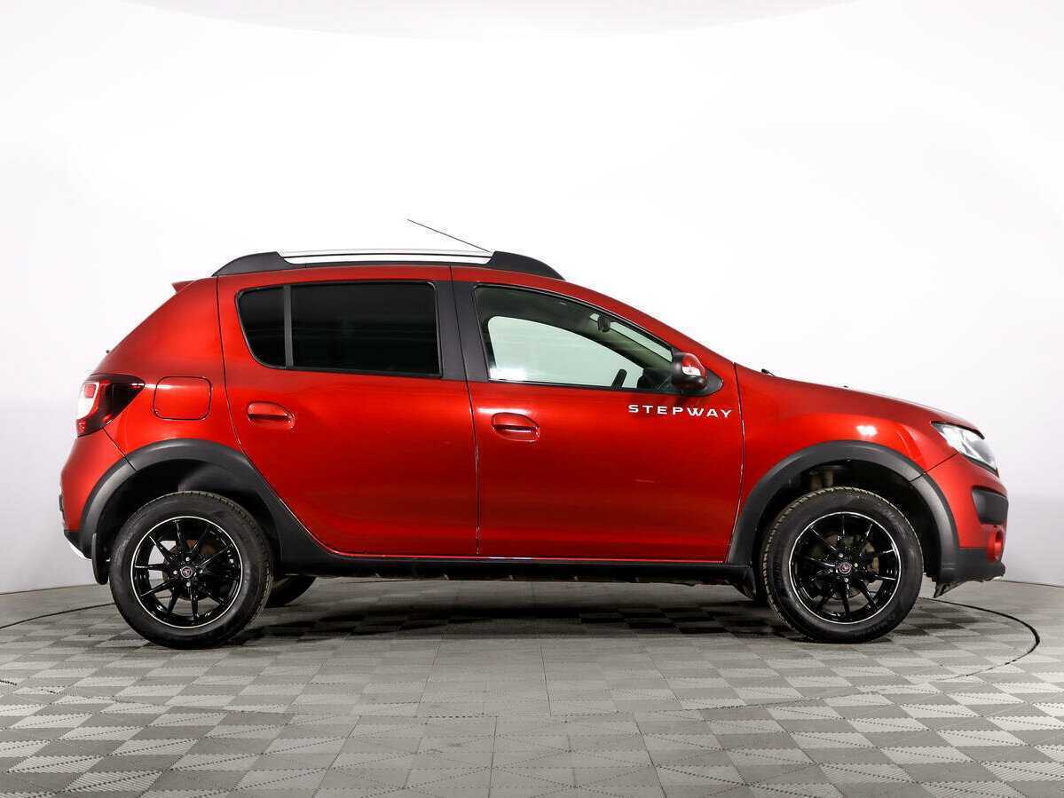 Купить Renault Sandero с пробегом. Фото: #3