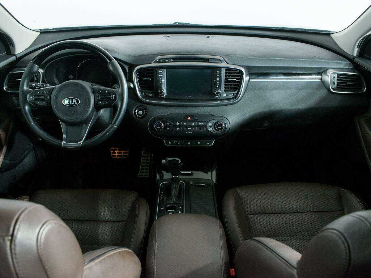 Купить Kia Sorento с пробегом. Фото: #11
