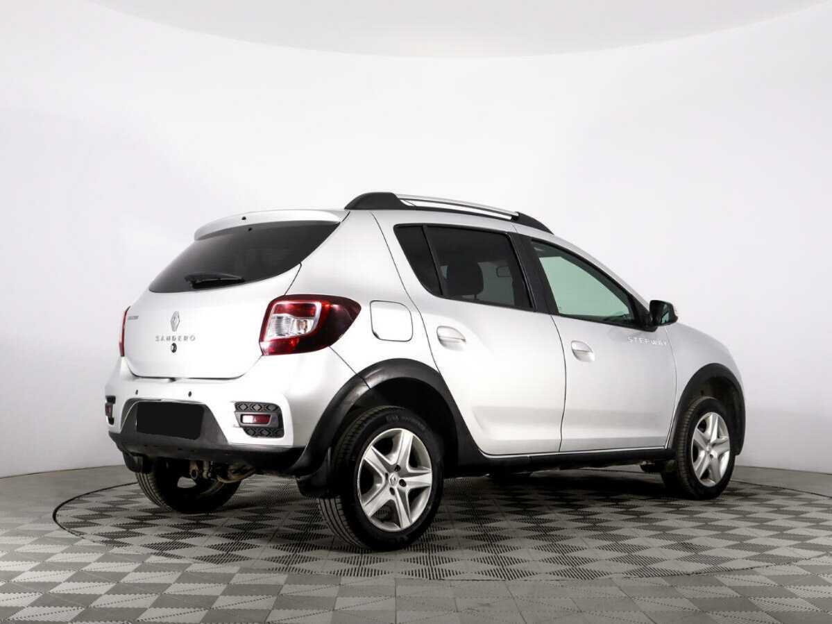 Купить Renault Sandero с пробегом. Фото: #3