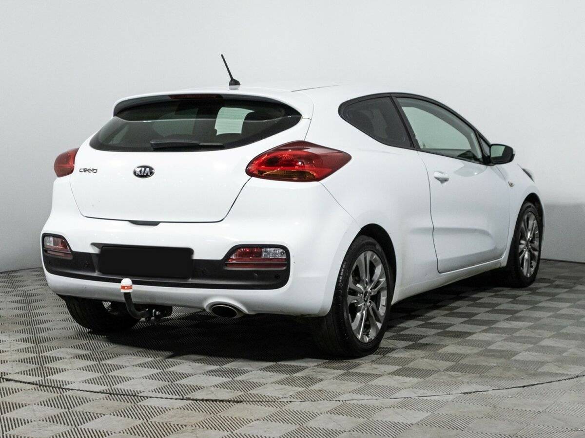 Купить Kia Ceed с пробегом. Фото: #4
