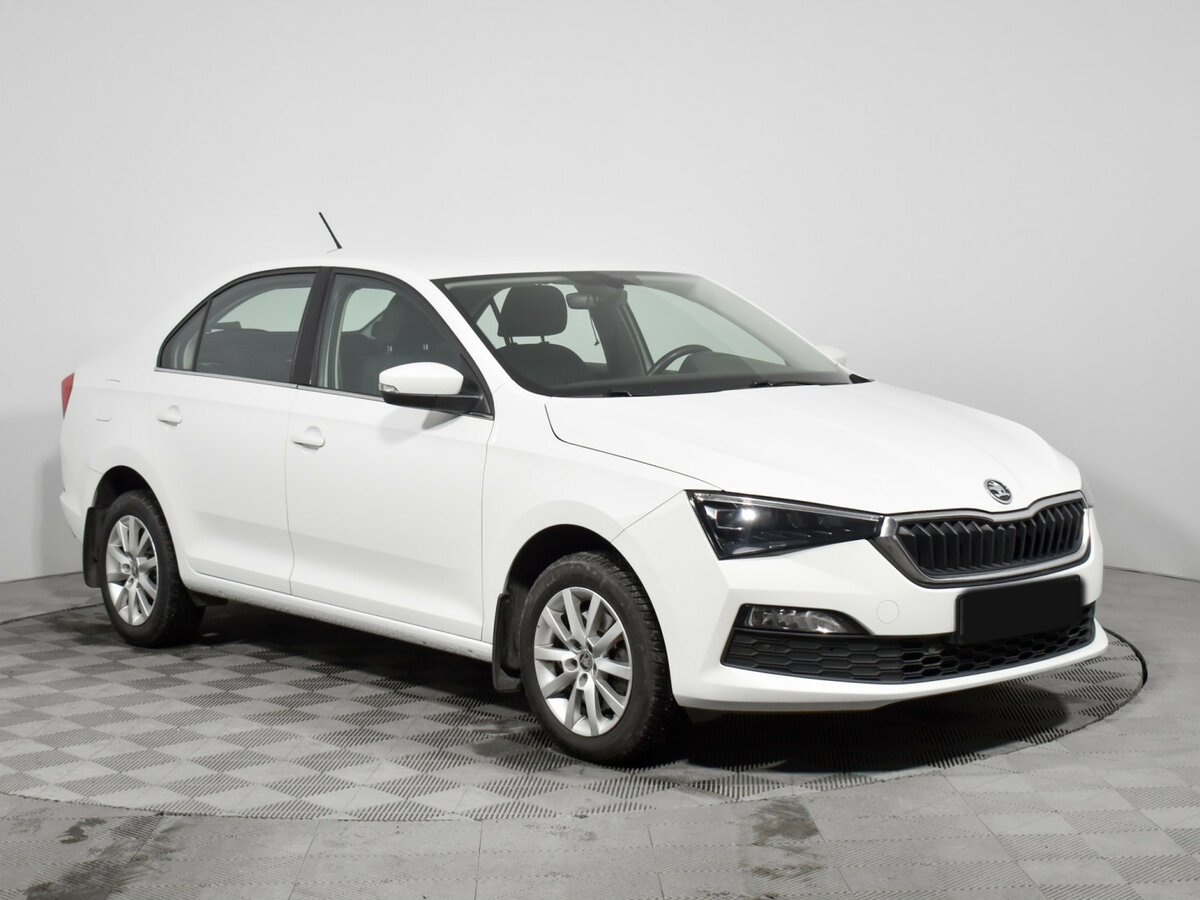 Купить Skoda Rapid с пробегом. Фото: #2