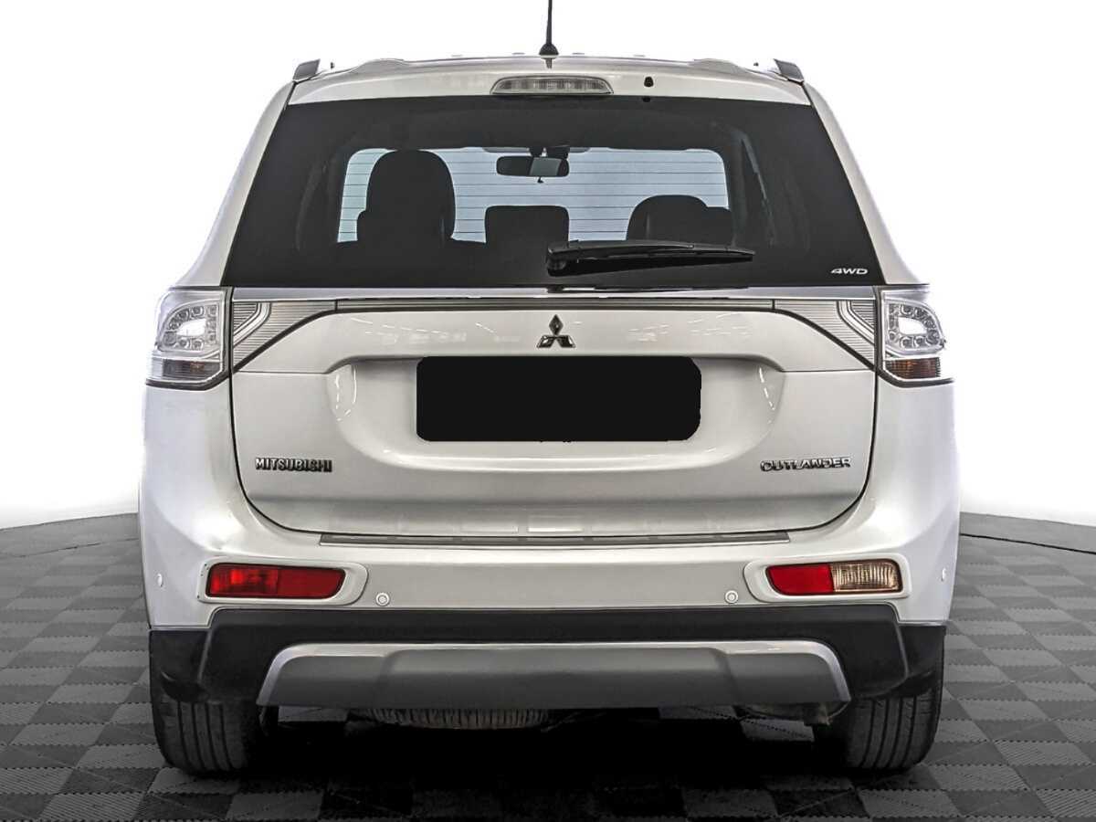 Купить Mitsubishi Outlander с пробегом. Фото: #5