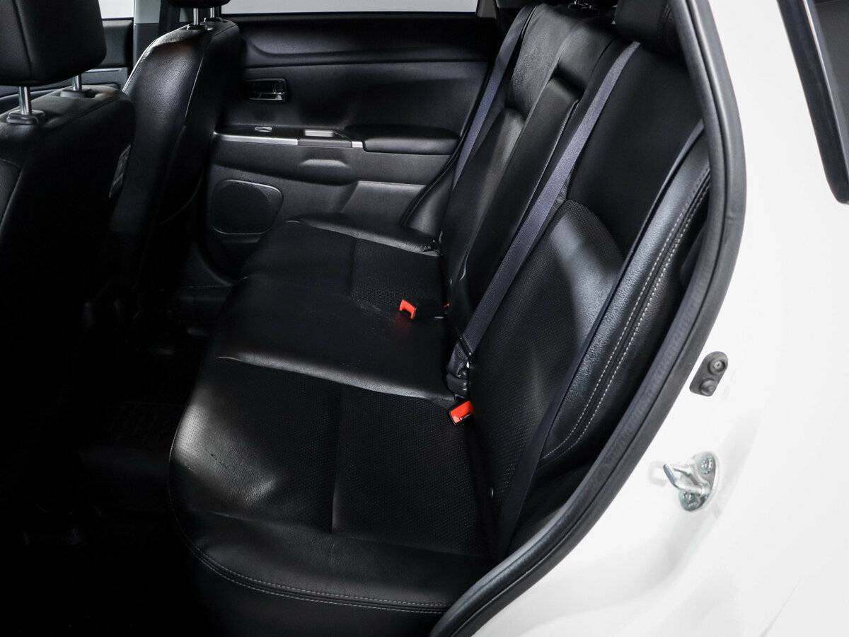 Купить Mitsubishi ASX с пробегом. Фото: #7