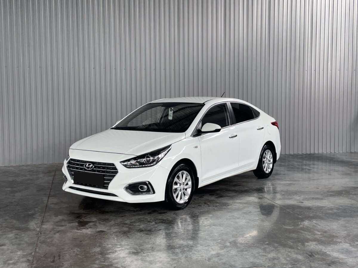Купить Hyundai Solaris с пробегом. Фото: #0