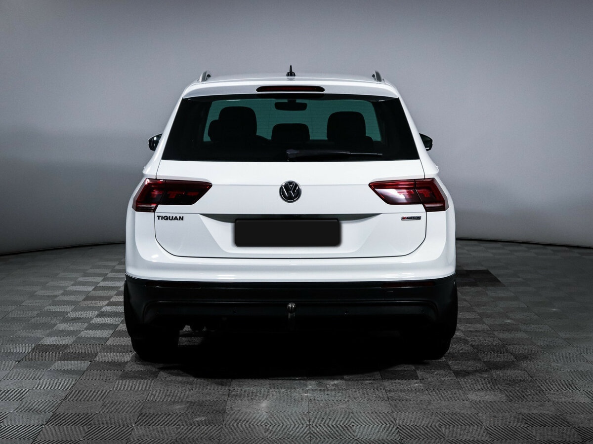 Купить Volkswagen Tiguan с пробегом. Фото: #4