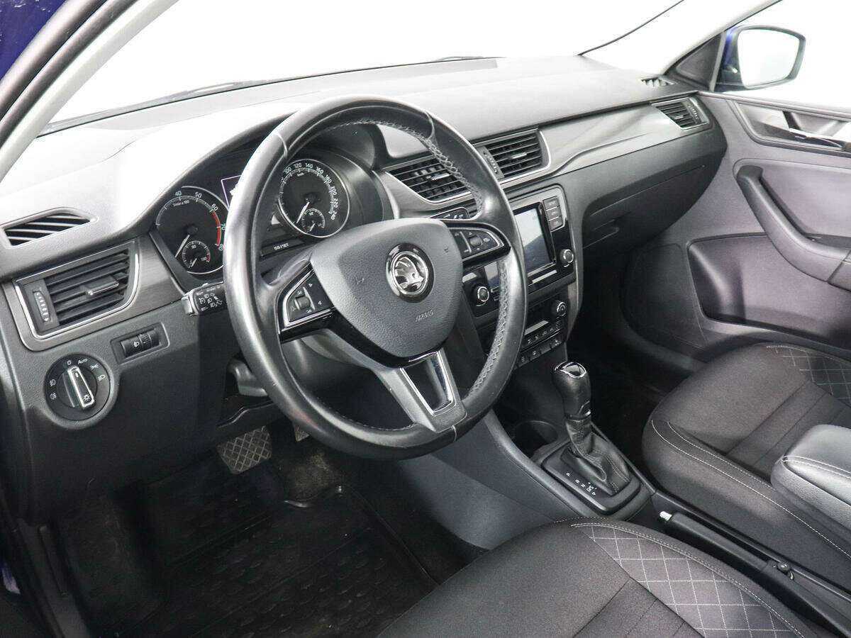 Купить Skoda Rapid с пробегом. Фото: #8