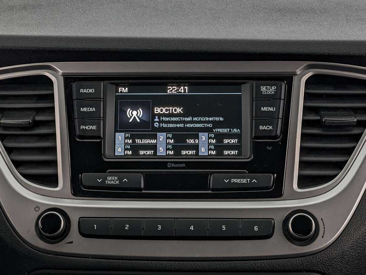 Купить Hyundai Solaris с пробегом. Фото: #12