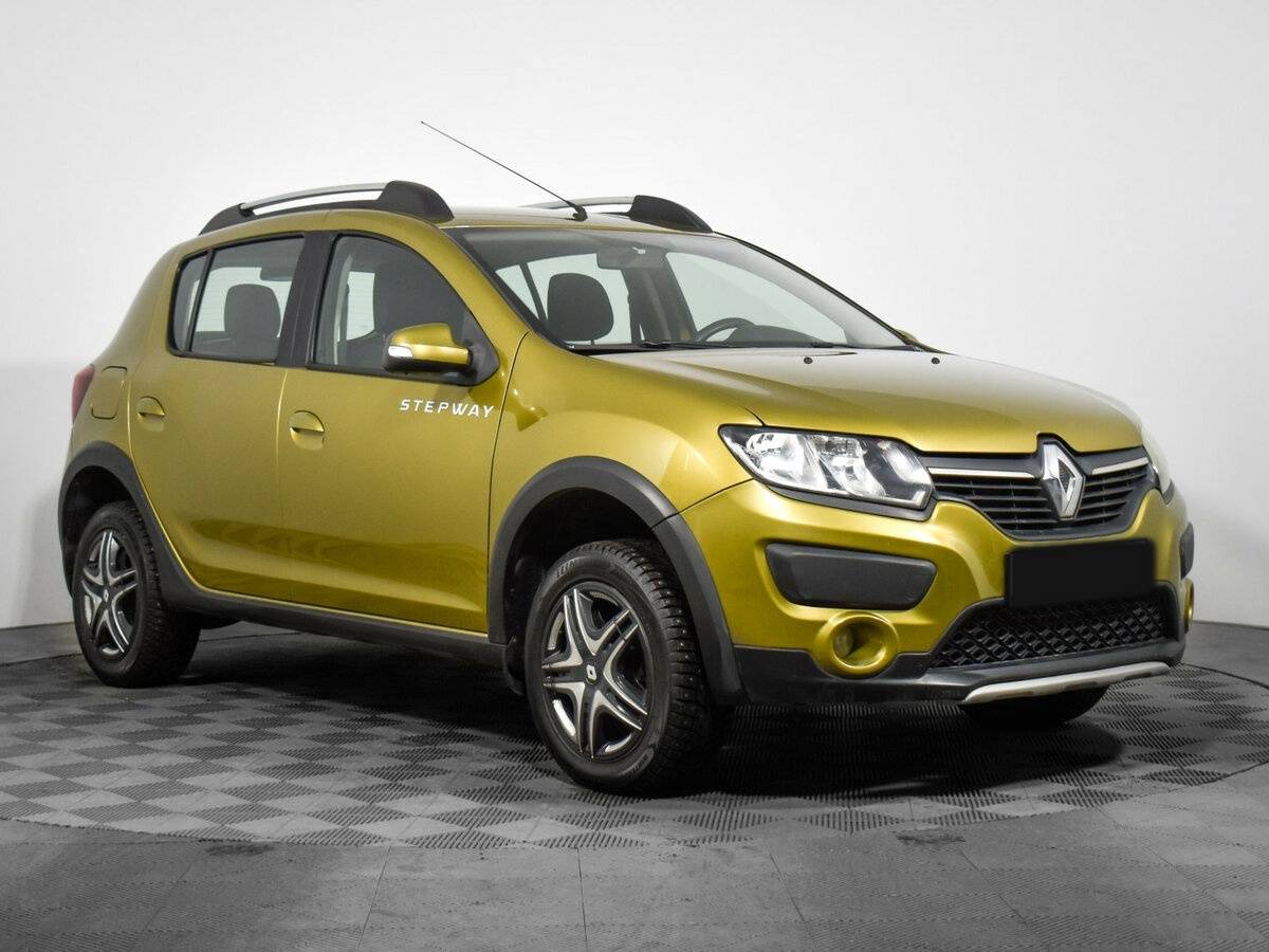 Купить Renault Sandero с пробегом. Фото: #2