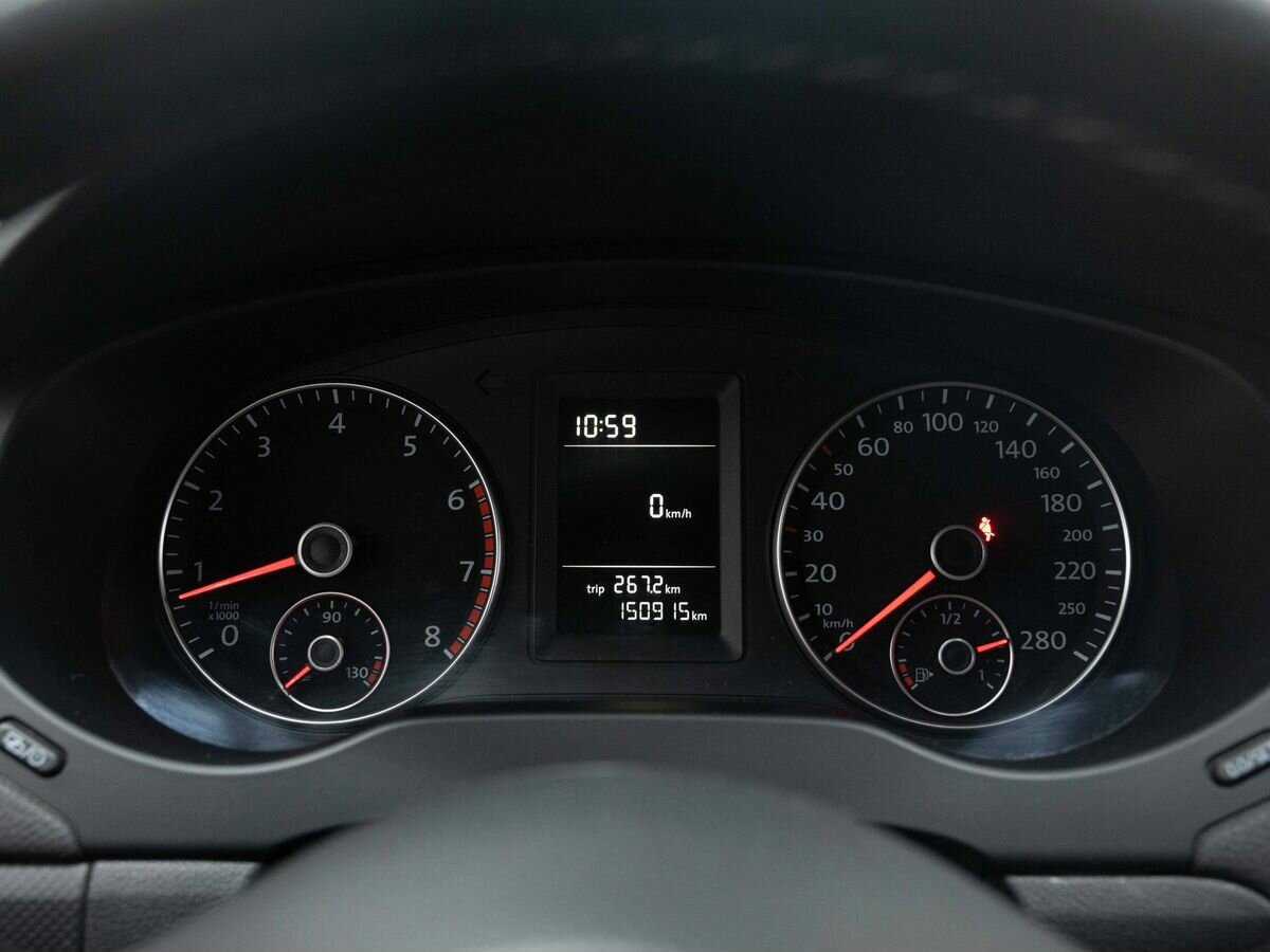 Купить Volkswagen Jetta с пробегом. Фото: #13