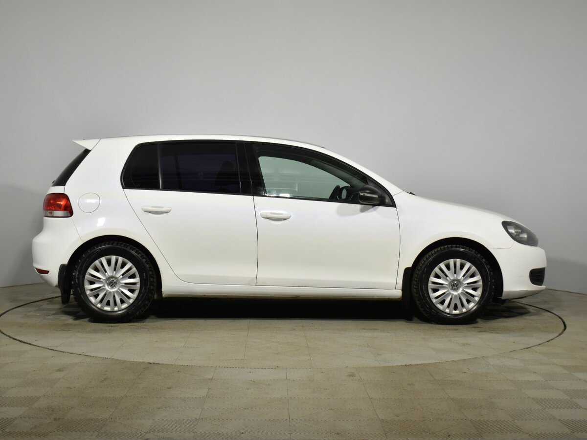 Купить Volkswagen Golf с пробегом. Фото: #3