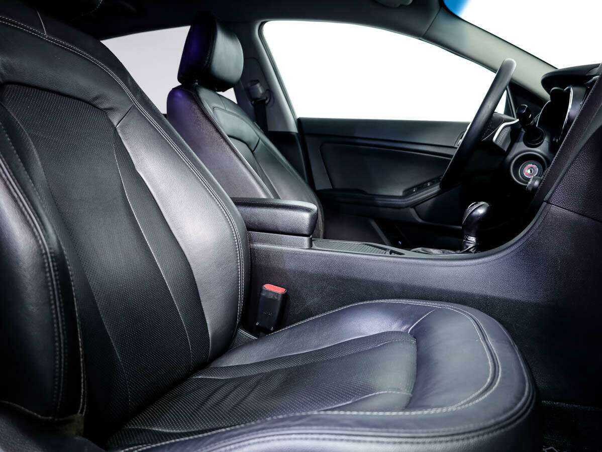 Купить Kia Optima с пробегом. Фото: #10