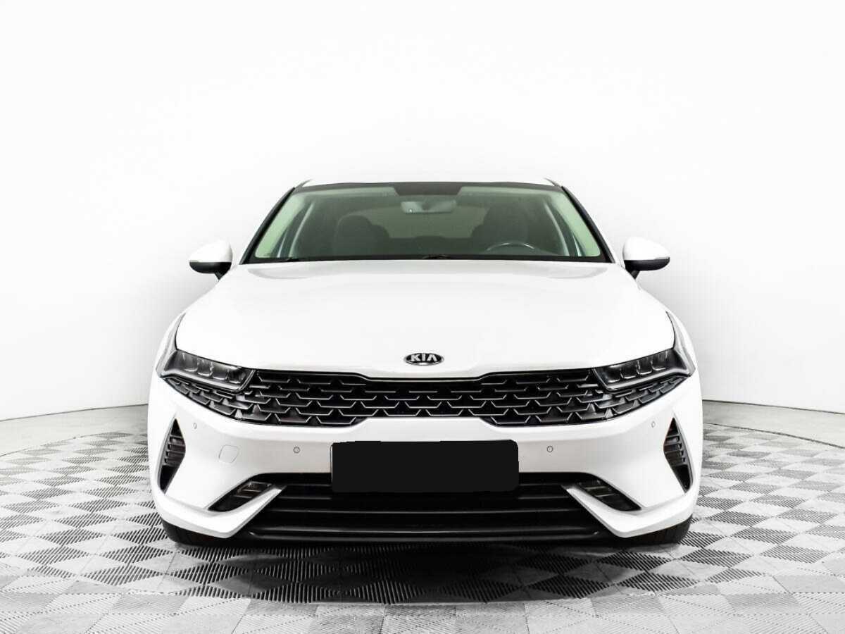 Купить Kia K5 с пробегом. Фото: #1