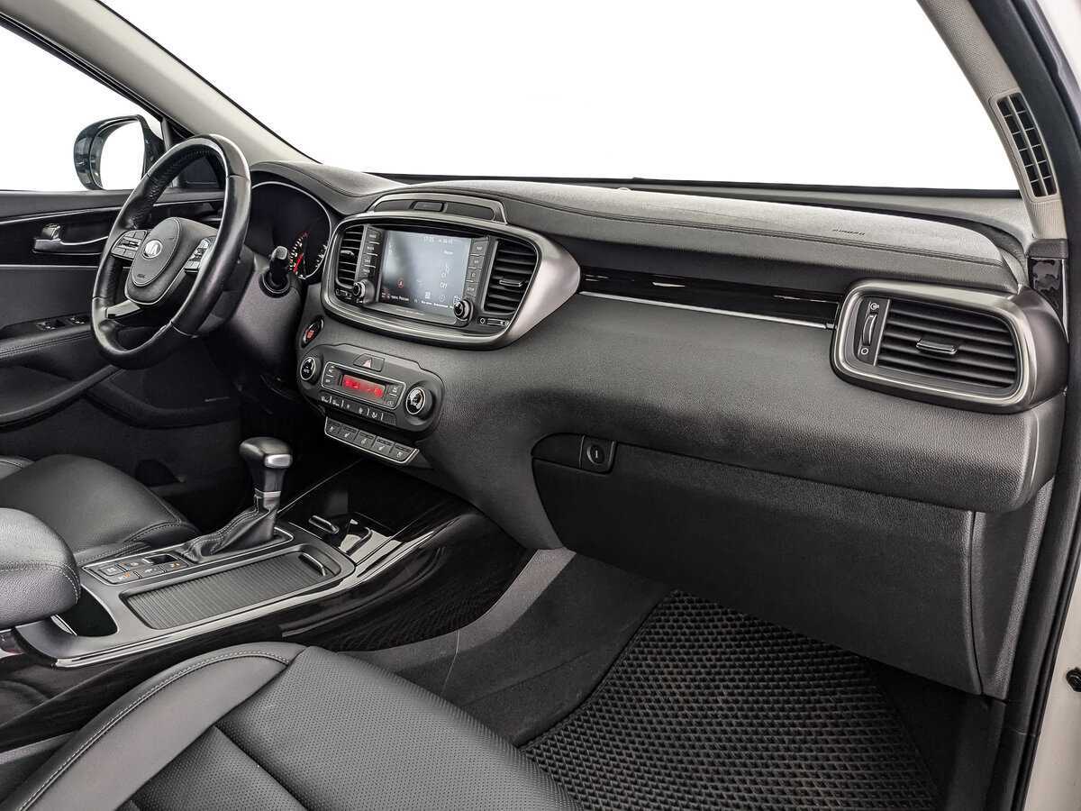 Купить Kia Sorento с пробегом. Фото: #8