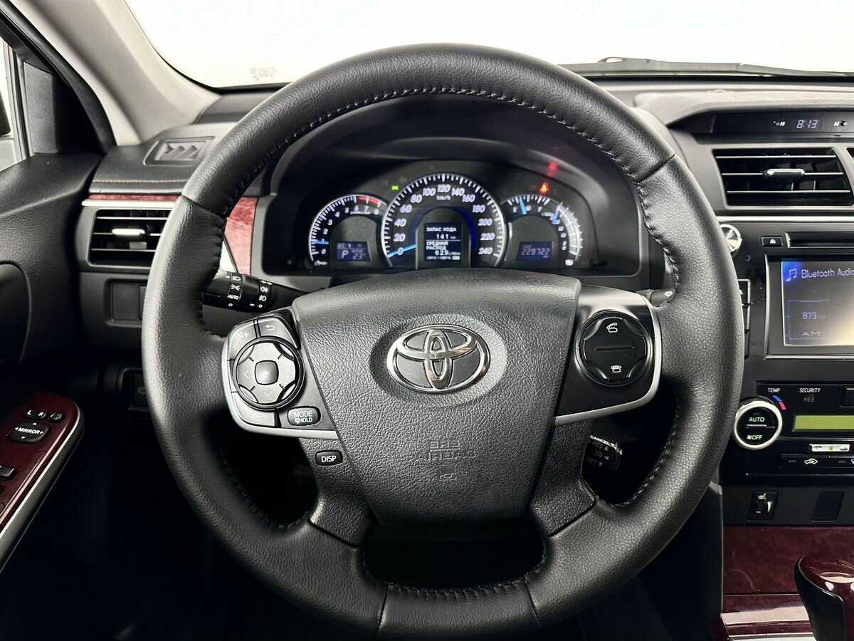 Купить Toyota Camry с пробегом. Фото: #10