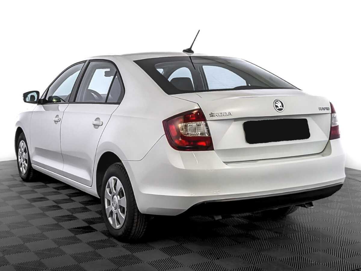 Купить Skoda Rapid с пробегом. Фото: #6