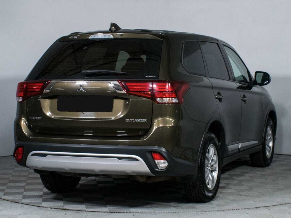 Купить Mitsubishi Outlander с пробегом. Фото: #4