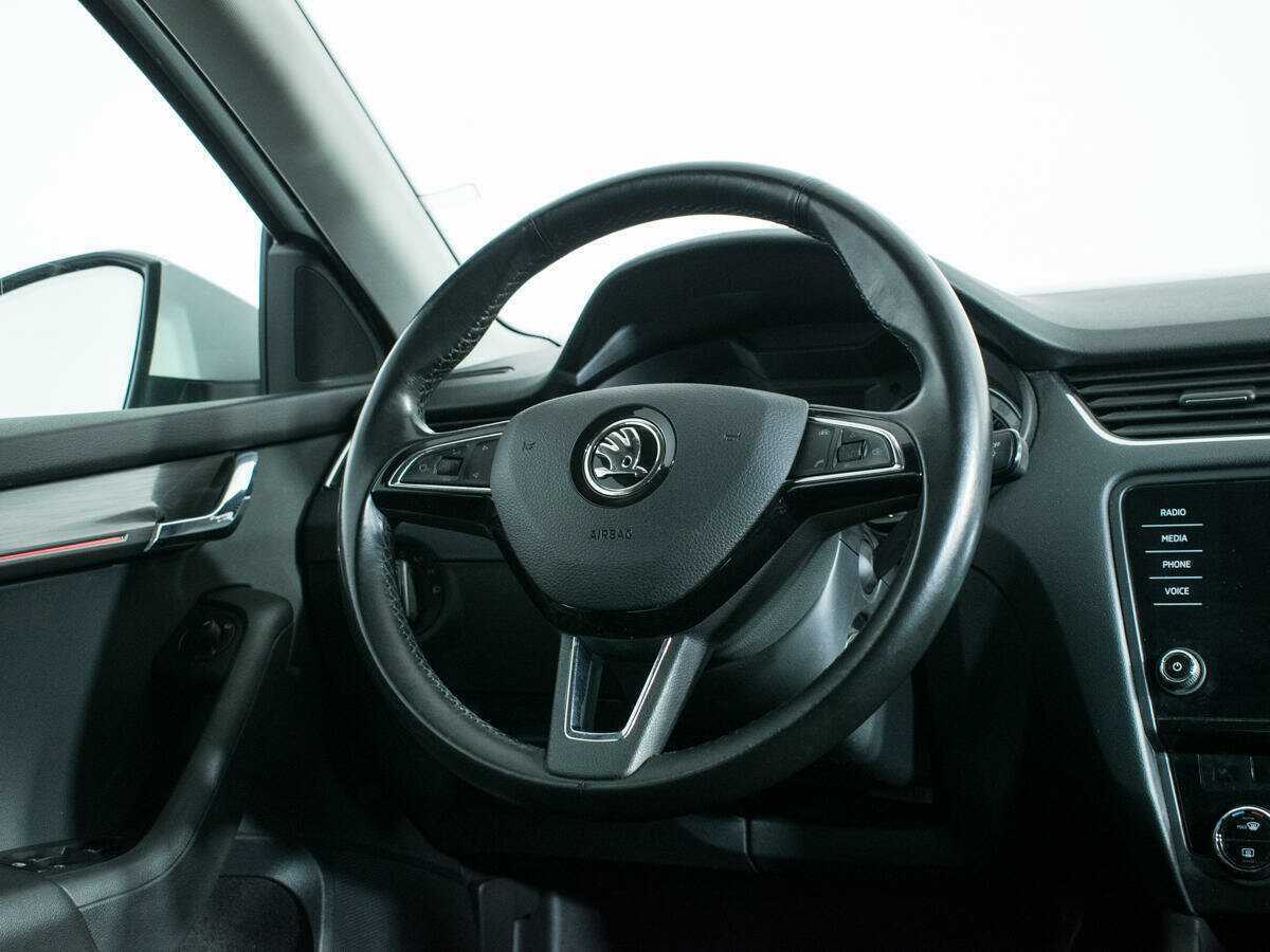 Купить Skoda Octavia с пробегом. Фото: #13