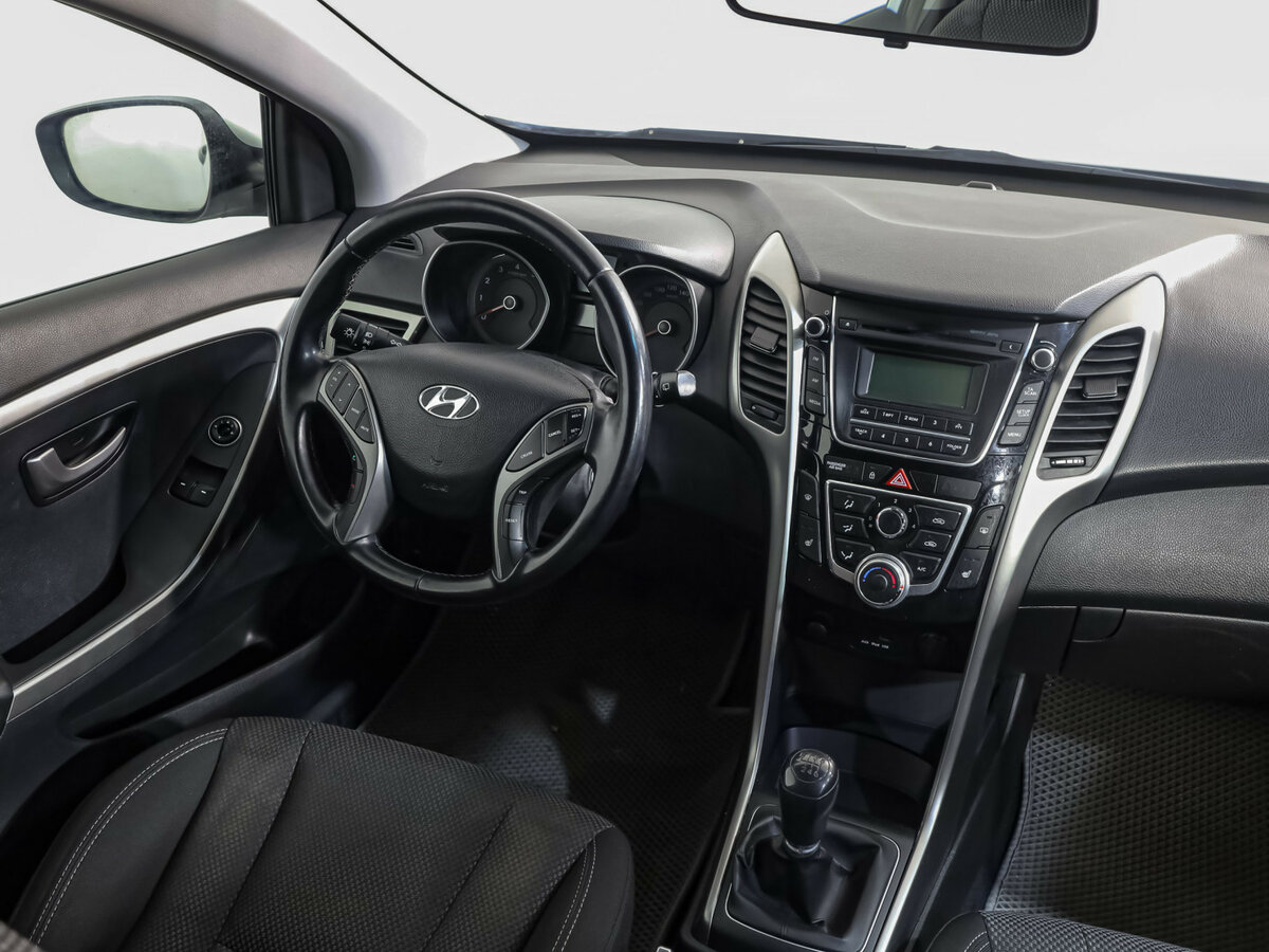 Купить Hyundai i30 с пробегом. Фото: #6