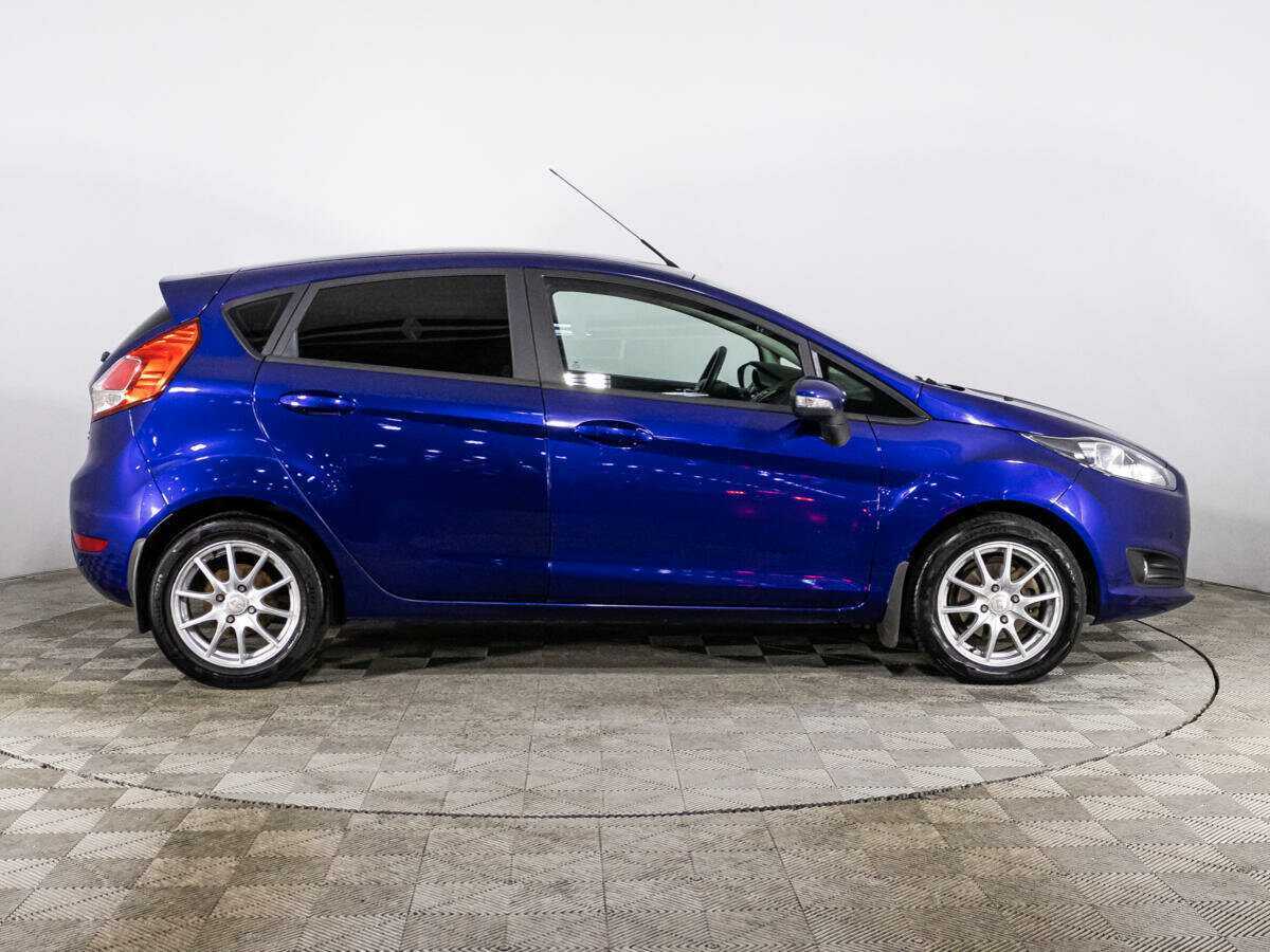 Купить Ford Fiesta с пробегом. Фото: #3