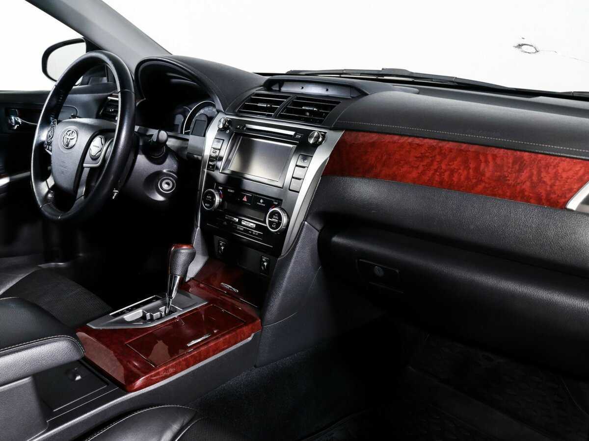 Купить Toyota Camry с пробегом. Фото: #5