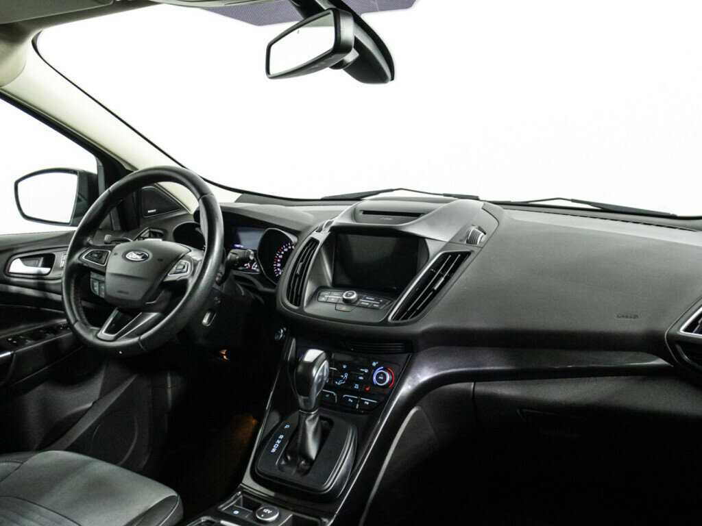 Купить Ford Kuga с пробегом. Фото: #8
