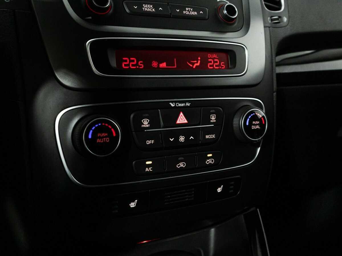 Купить Kia Sorento с пробегом. Фото: #13