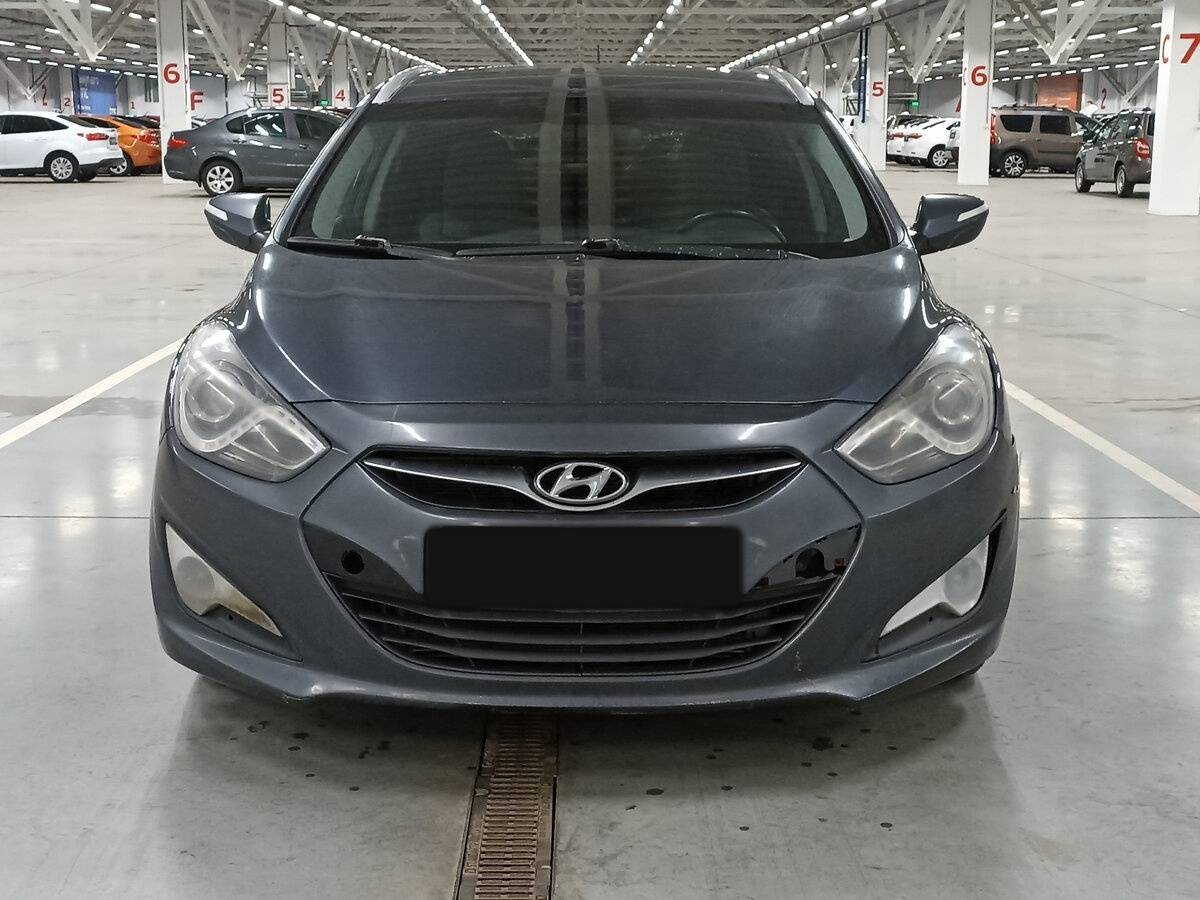 Купить Hyundai i40 с пробегом. Фото: #1