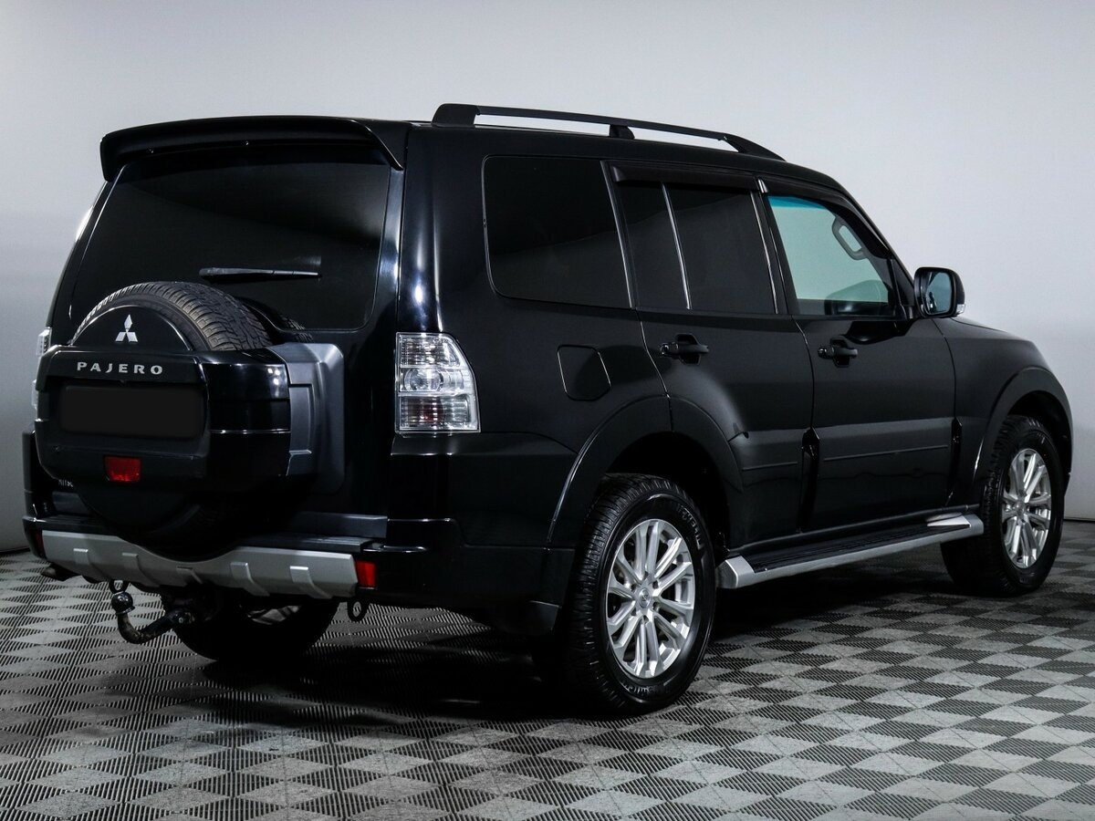 Купить Mitsubishi Pajero с пробегом. Фото: #3