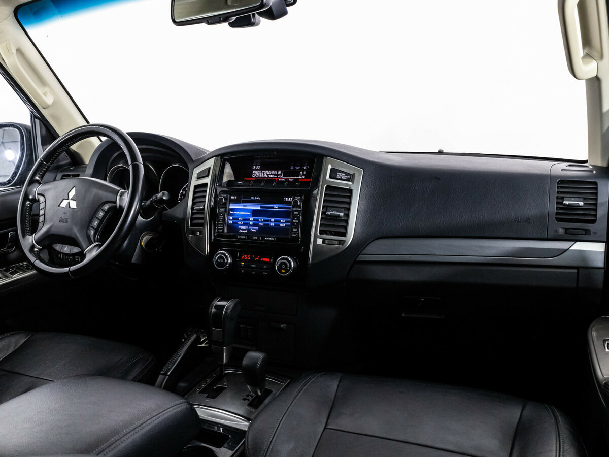 Купить Mitsubishi Pajero с пробегом. Фото: #6