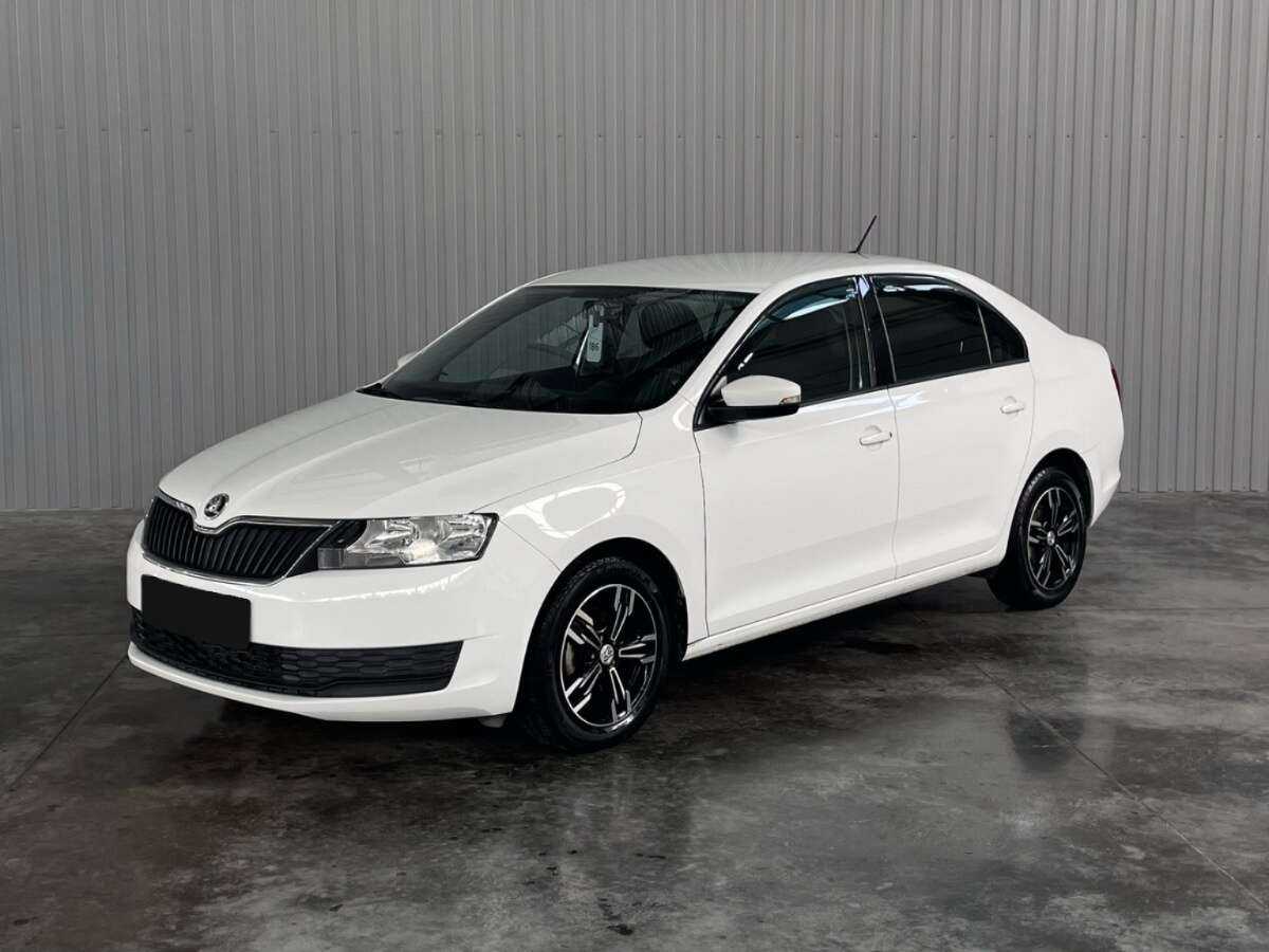 Купить Skoda Rapid с пробегом. Фото: #0