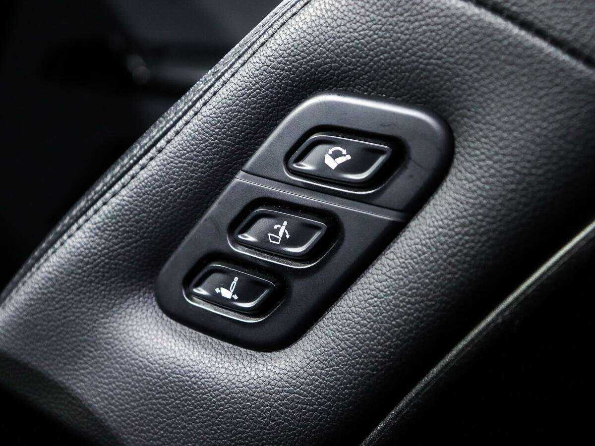 Купить Kia K5 с пробегом. Фото: #19