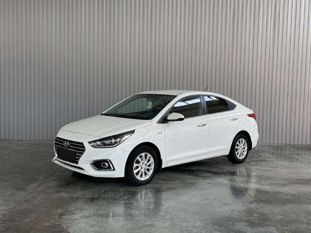 Купить Hyundai Solaris с пробегом. Фото: #0
