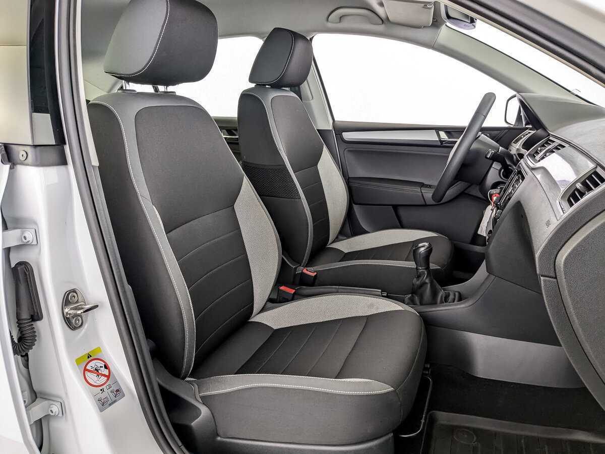 Купить Skoda Rapid с пробегом. Фото: #18