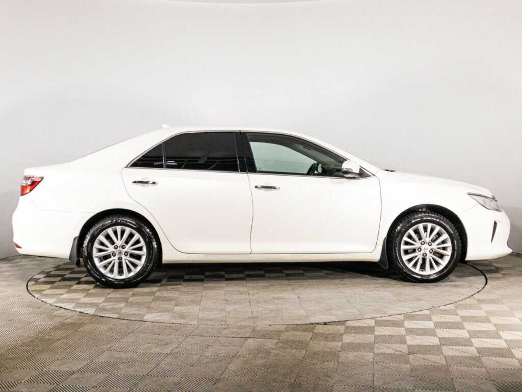 Купить Toyota Camry с пробегом. Фото: #3