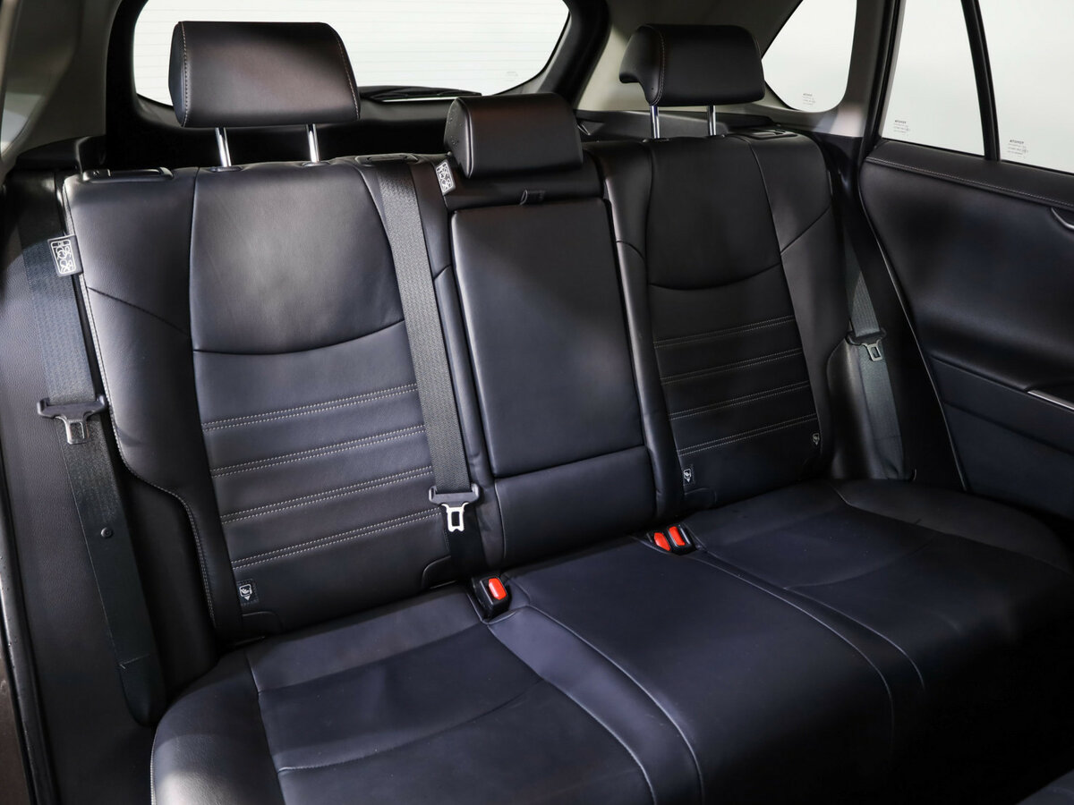 Купить Toyota RAV4 с пробегом. Фото: #20