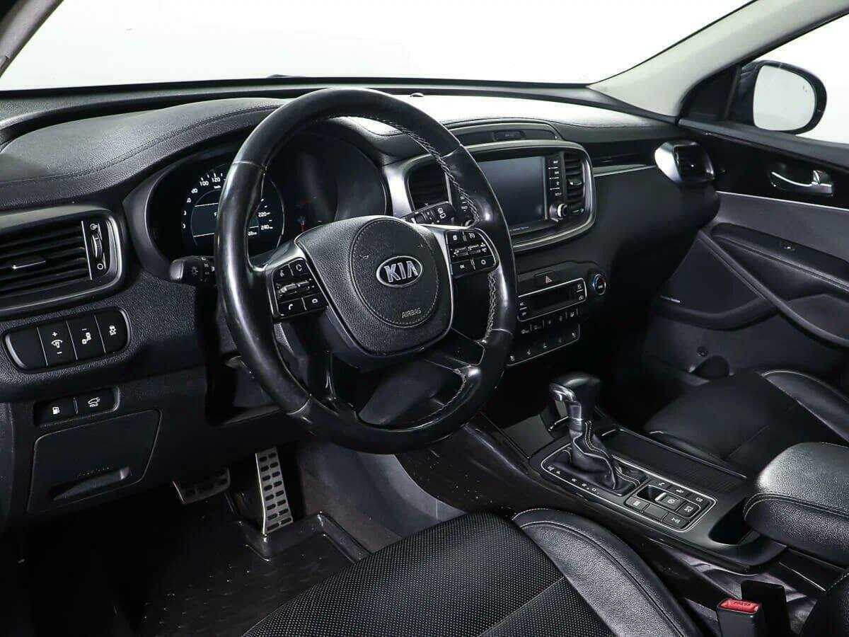 Купить Kia Sorento с пробегом. Фото: #15