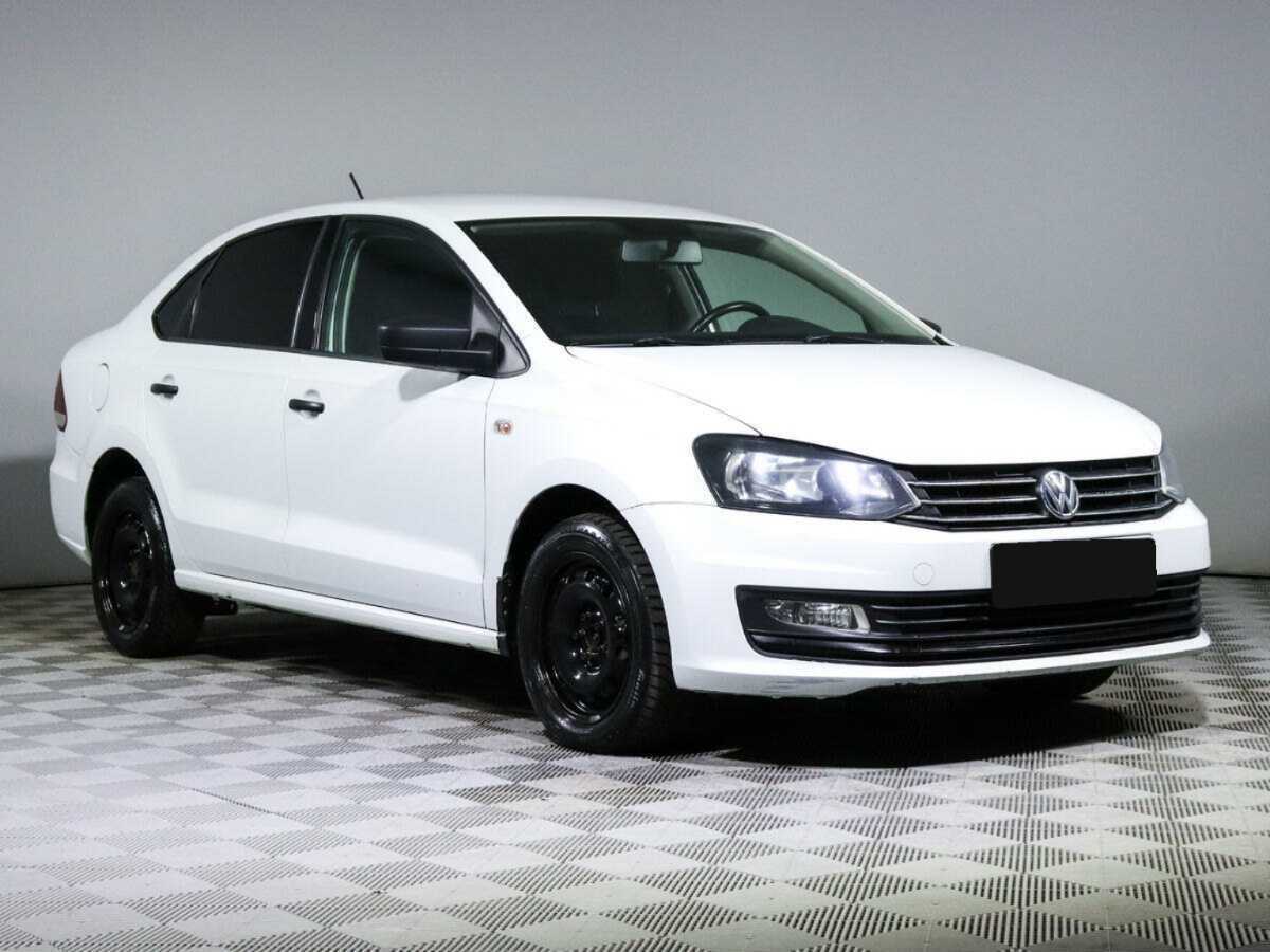 Купить Volkswagen Polo с пробегом. Фото: #2
