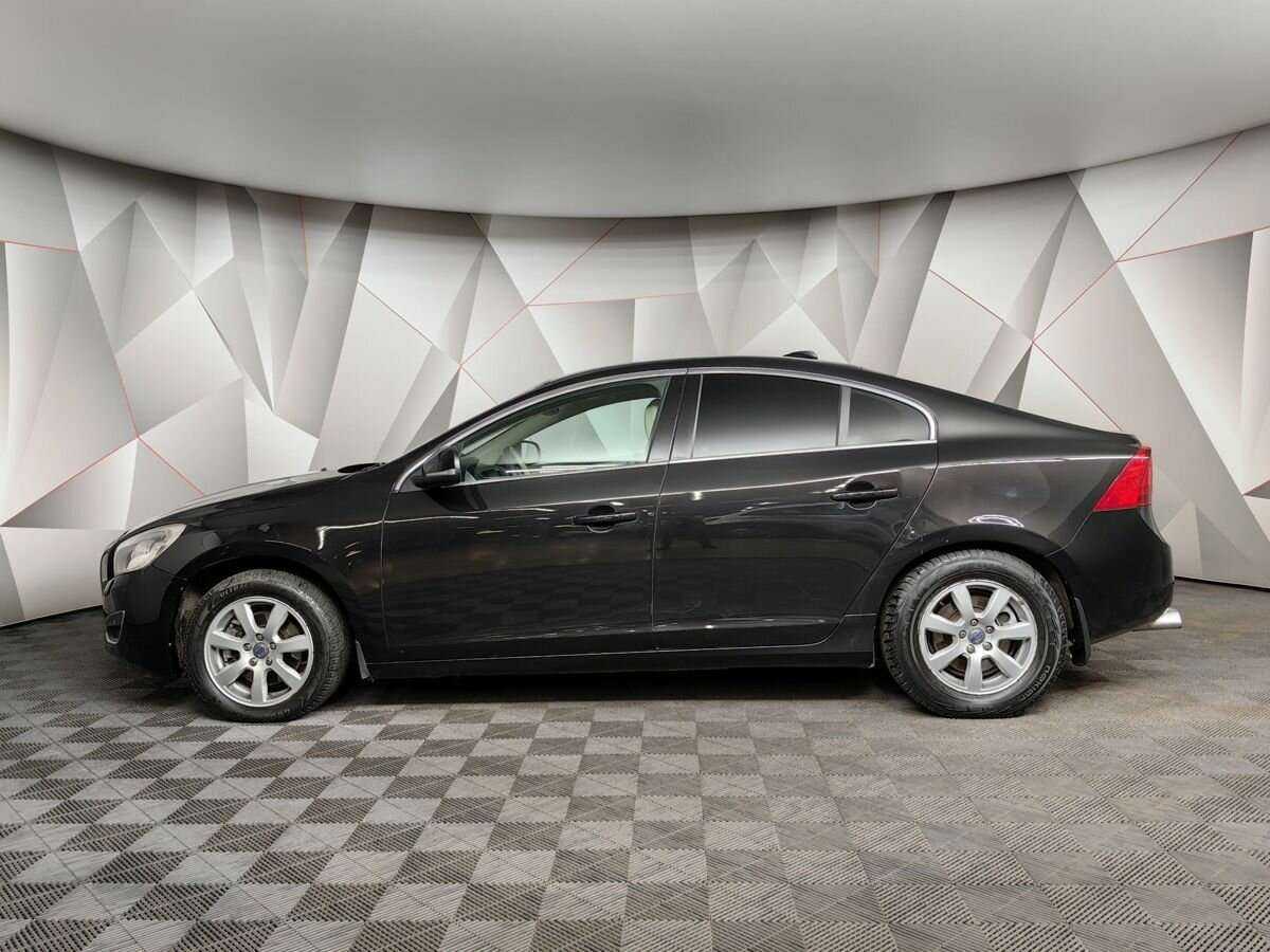 Купить Volvo S60 с пробегом. Фото: #4
