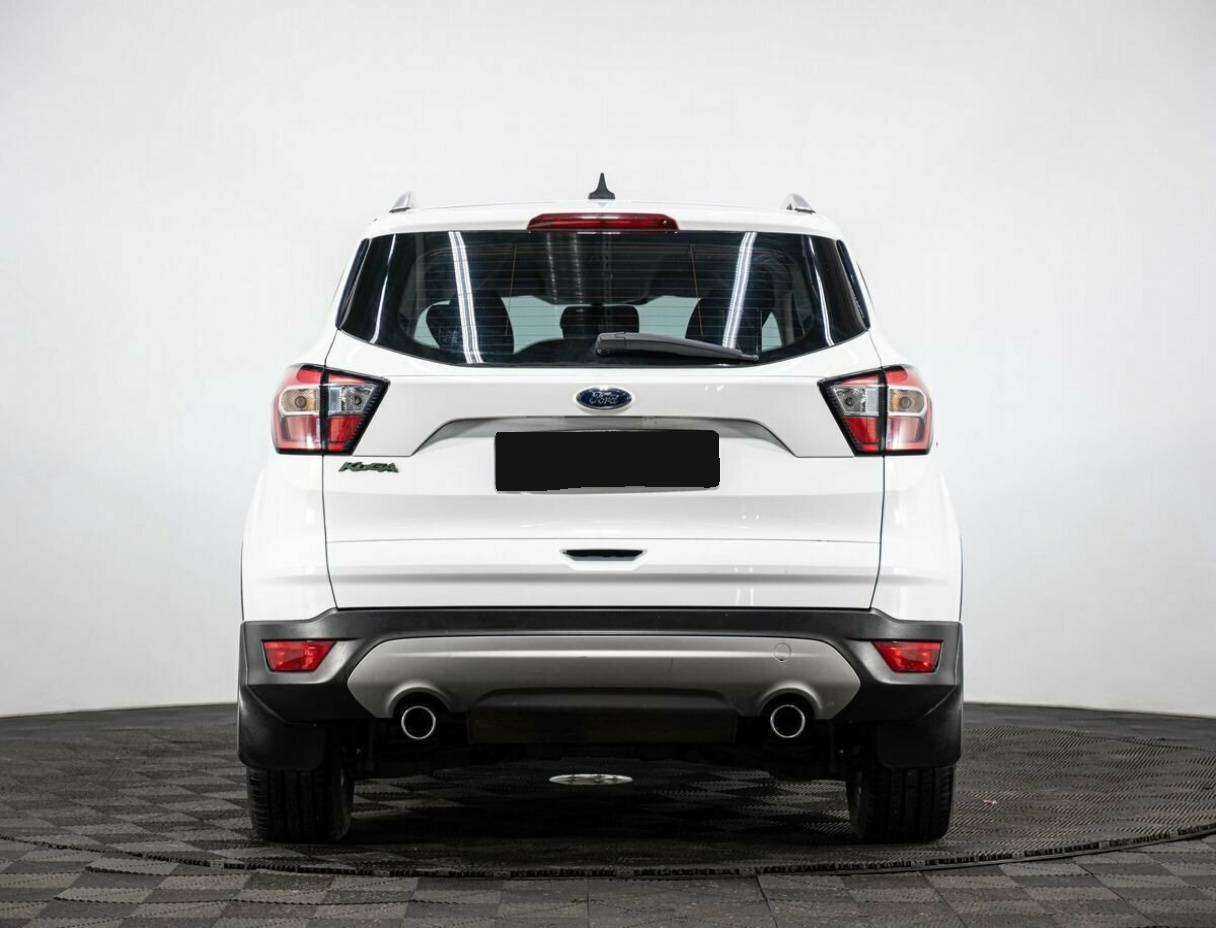 Купить Ford Kuga с пробегом. Фото: #4
